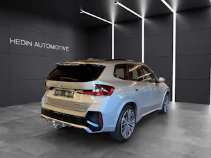 BMW X1 30e xDrive paddles