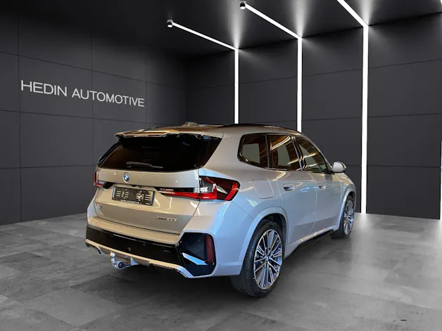 BMW X1 30e xDrive paddles