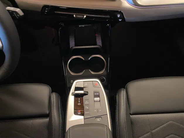 BMW X1 30e xDrive paddles