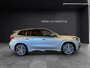 BMW X1 30e xDrive paddles