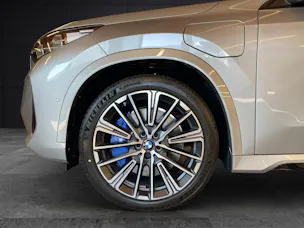 BMW X1 30e xDrive paddles