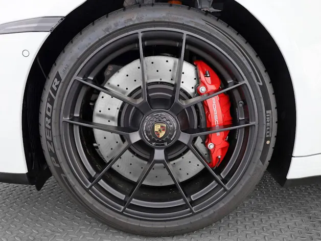 Porsche 911 Carrera GTS