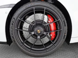 Porsche 911 Carrera GTS