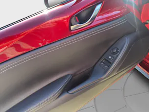 Mazda MX-5 2.0 Revolution