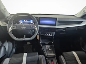 https://vehicle.imgix.net/4406258/c461f06e-df86-47cd-80ce-52fd97359467.jpg