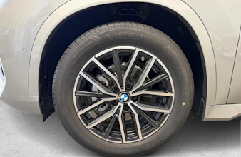 https://vehicle.imgix.net/4406272/b867bb3e-2118-41e8-bcc9-ac3a47292566.jpg