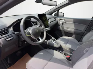 RENAULT Captur 1.8 E-Tech techno