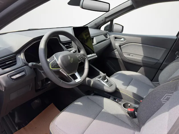 Renault Captur 1.8 E-Tech techno