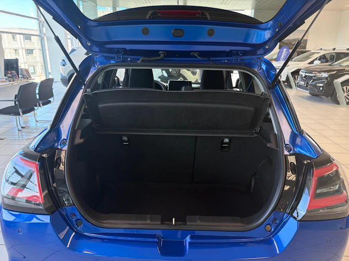 Fahrzeugbild SUZUKI SWIFT