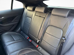 https://vehicle.imgix.net/4406361/56074542-c97c-430e-8c94-e879a6b844f8.jpg