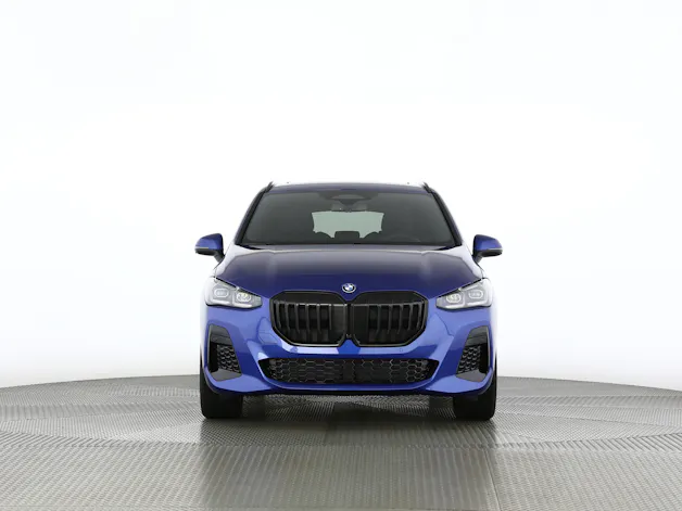 BMW 230e xDrive paddles Active Tourer