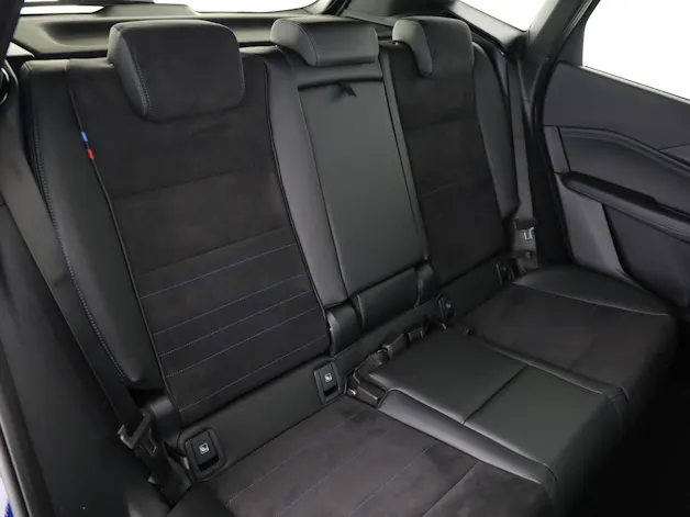 BMW 230e xDrive paddles Active Tourer