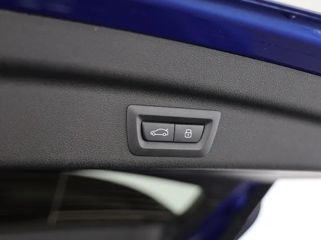 BMW 230e xDrive paddles Active Tourer