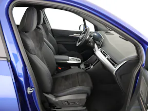 BMW 230e xDrive paddles Active Tourer