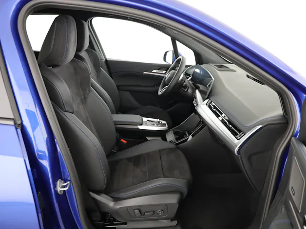 BMW 230e xDrive paddles Active Tourer