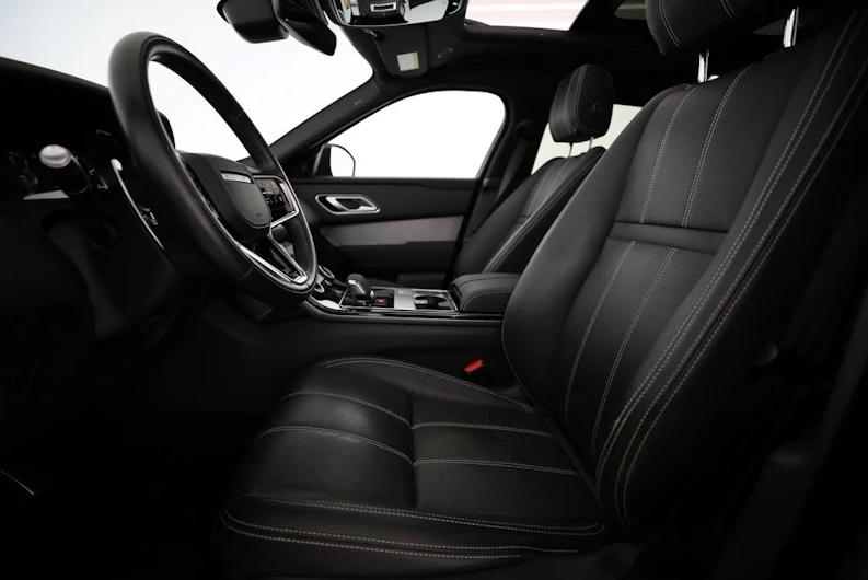 image du véhicule LAND ROVER RANGE ROVER VELAR