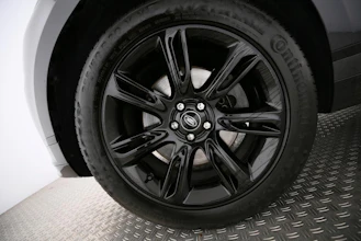 https://vehicle.imgix.net/4406417/eef17865-c0fd-4ea4-8af8-21af9f202b6f.jpg