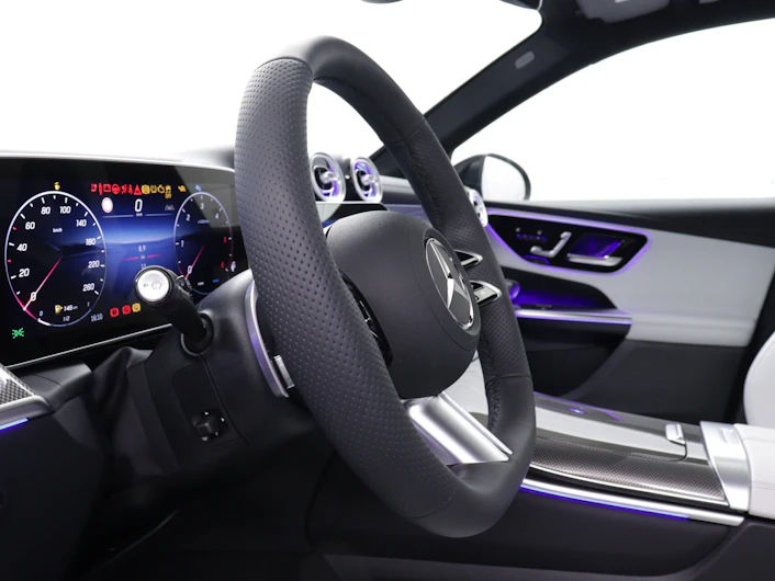 Fahrzeugbild MERCEDES-BENZ GLC 220