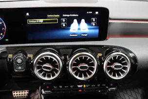 MERCEDES-BENZ A 200 AMG Line