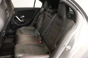MERCEDES-BENZ A 200 AMG Line