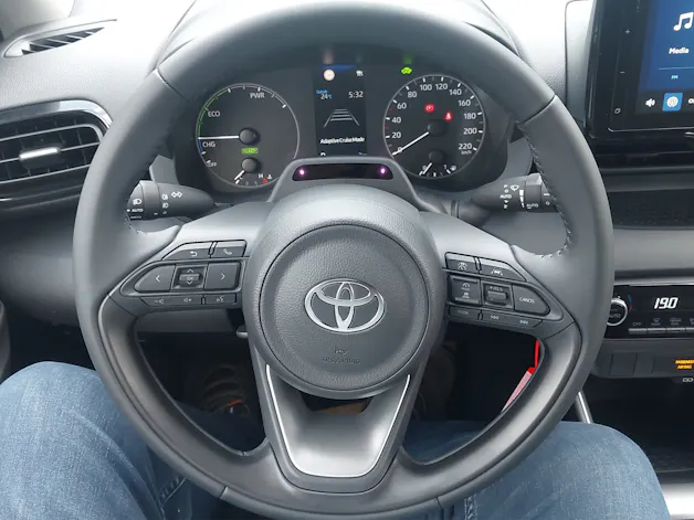 Toyota Yaris 1.5 VVT-i HSD Comfort