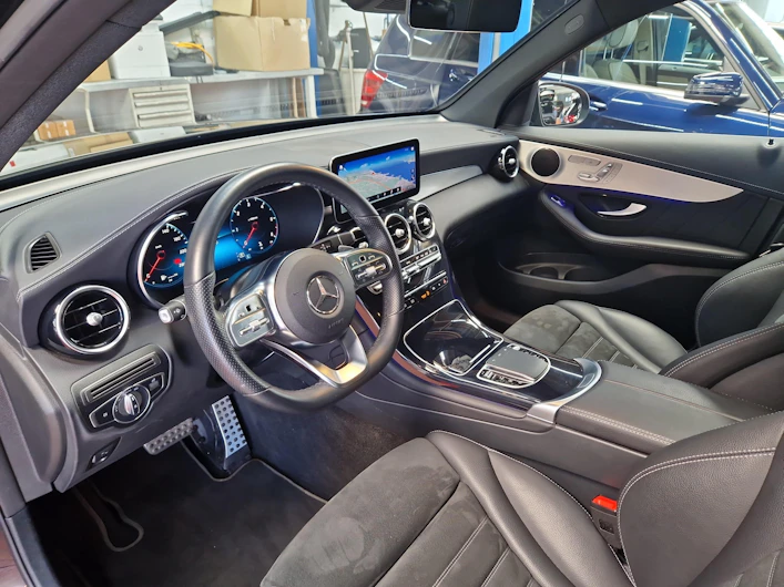 Fahrzeugbild MERCEDES-BENZ GLC 220