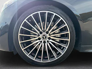 MERCEDES-BENZ C 300 AMG Line 4matic Kombi (CH) 📍