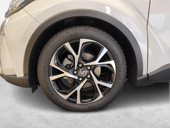 image du véhicule TOYOTA C-HR