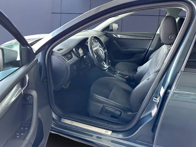 Škoda Octavia Scout 1.8 TSI 180 4x4 DSG