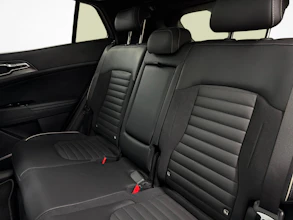 https://vehicle.imgix.net/4406587/e14c2bc7-ff9c-4f76-ac21-20f392c894f7.jpg