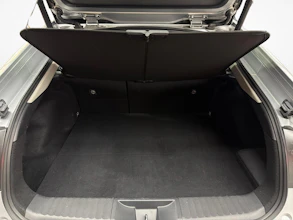 https://vehicle.imgix.net/4406588/9f5df6f6-3cd3-40df-b7b9-fbe7f2003260.jpg