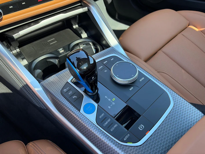 Fahrzeugbild BMW i4