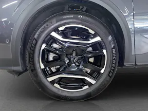 PEUGEOT 5008 1.6 PHEV GT