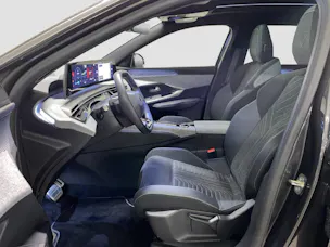 PEUGEOT 5008 1.6 PHEV GT