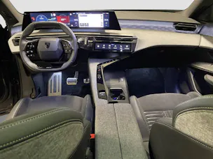 PEUGEOT 5008 1.6 PHEV GT