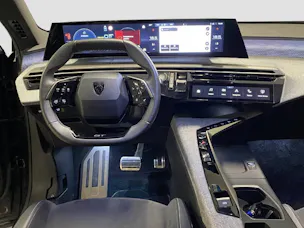 PEUGEOT 5008 1.6 PHEV GT