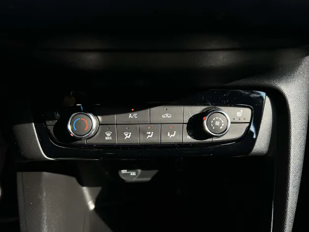 Opel Corsa 1.2 T Hybrid Viva