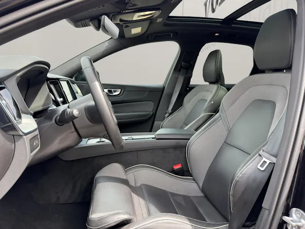 Volvo XC60 2.0 T6 TE Plus Dark eAWD .