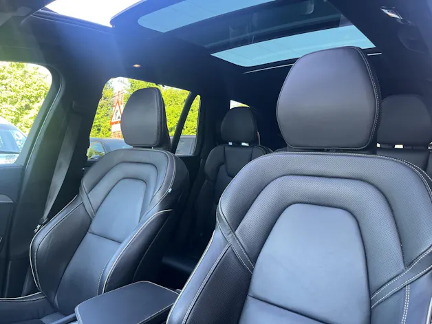 Volvo XC90  T8 eAWD Ultim Dark