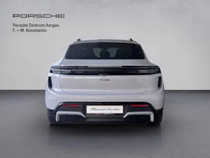 PORSCHE Macan Turbo