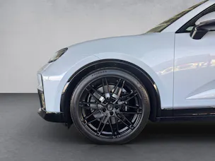 PORSCHE Macan Turbo