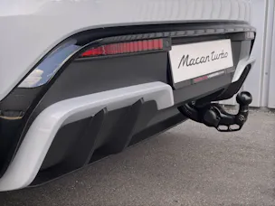 PORSCHE Macan Turbo
