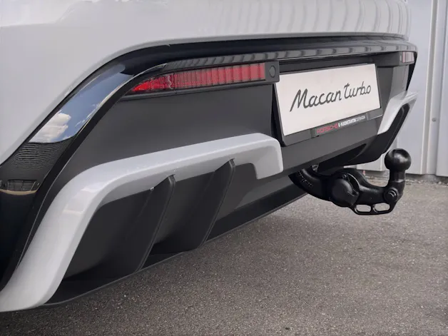 PORSCHE Macan Turbo
