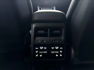 PORSCHE Macan Turbo
