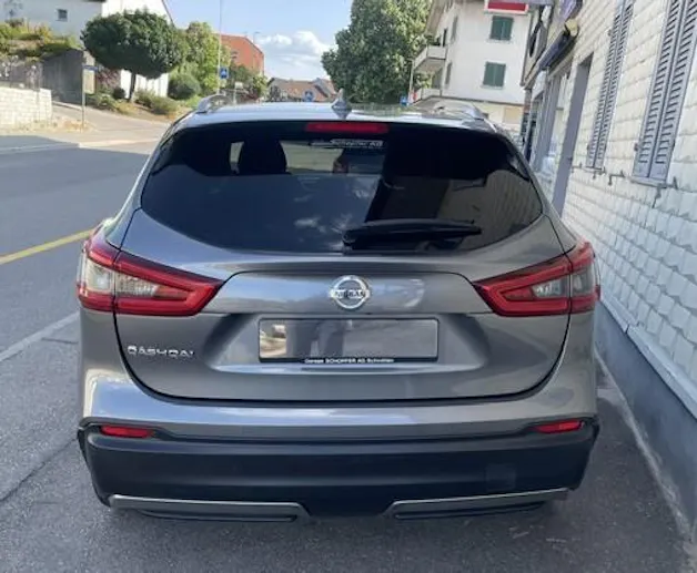 Nissan Qashqai 1.3 DIG-T 160 Tekna+