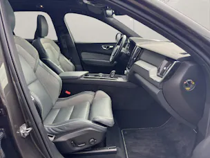 Volvo XC60 2.0 T8 TE R-Design eAWD
