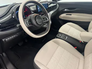 Fiat 500 La Prima