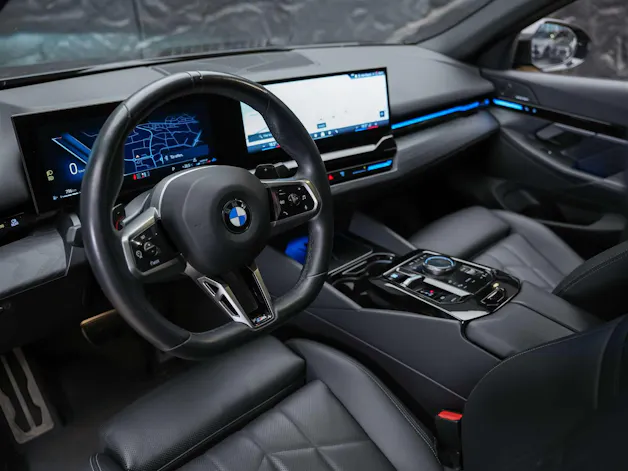 BMW 520d xDrive M Sport Steptronic *Werksgarantie*21" Felgen*Sitzlüftung*Harman/Kardon*