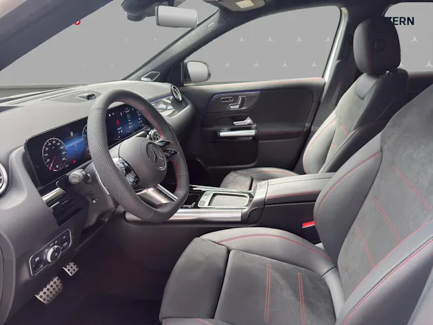 Mercedes-Benz GLA 250 4Matic 8G-DCT Swiss Star