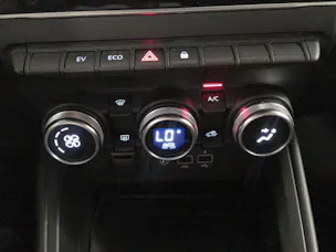 Renault Clio 1.6 E-Tech Intens